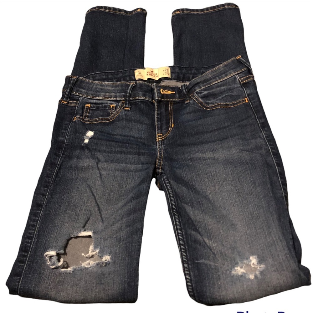 Hollister Skinny Jean size 3L ripped jeans